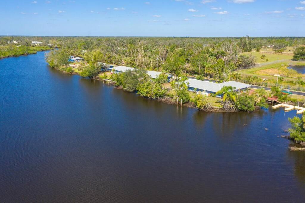 Beautiful Waterfront 1 Bedroom #4 Punta Gorda Luaran gambar